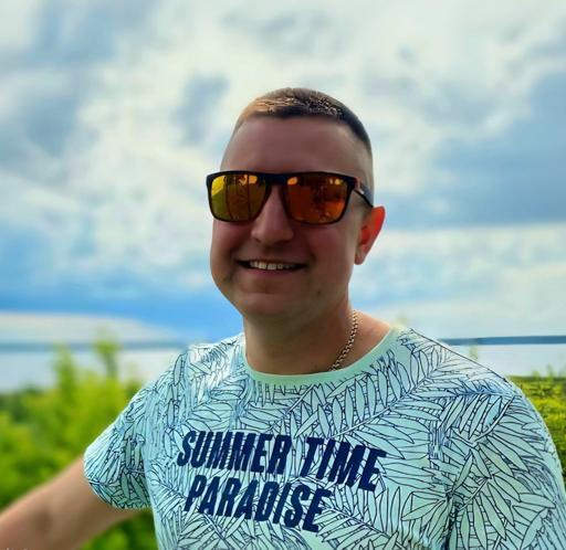 Аватар Max Kirichev